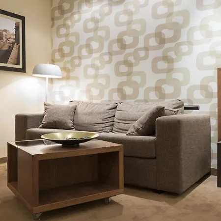 Boutique House לינה וארוחת בוקר 4*