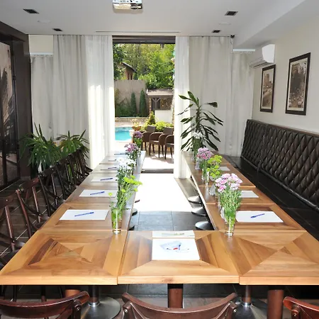 לינה וארוחת בוקר Boutique House בלגרד