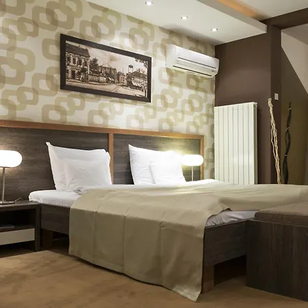 Boutique House לינה וארוחת בוקר 4*