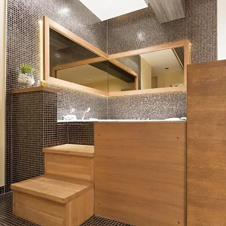 Boutique House 4*